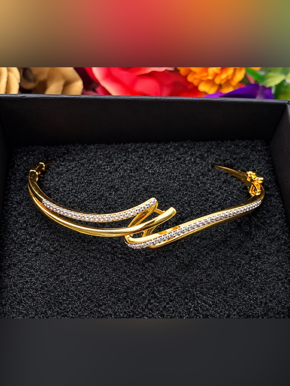 ♥️BRAND NEW ♥️18k gold over silver bracelet with diamonds. exquisite and elegant - Picture 2 of 6